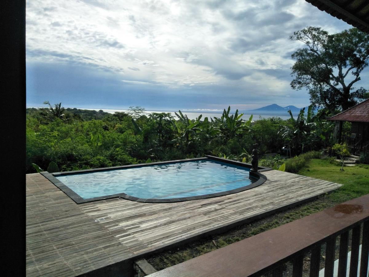 Готель Sunset Hill Lembongan Екстер'єр фото