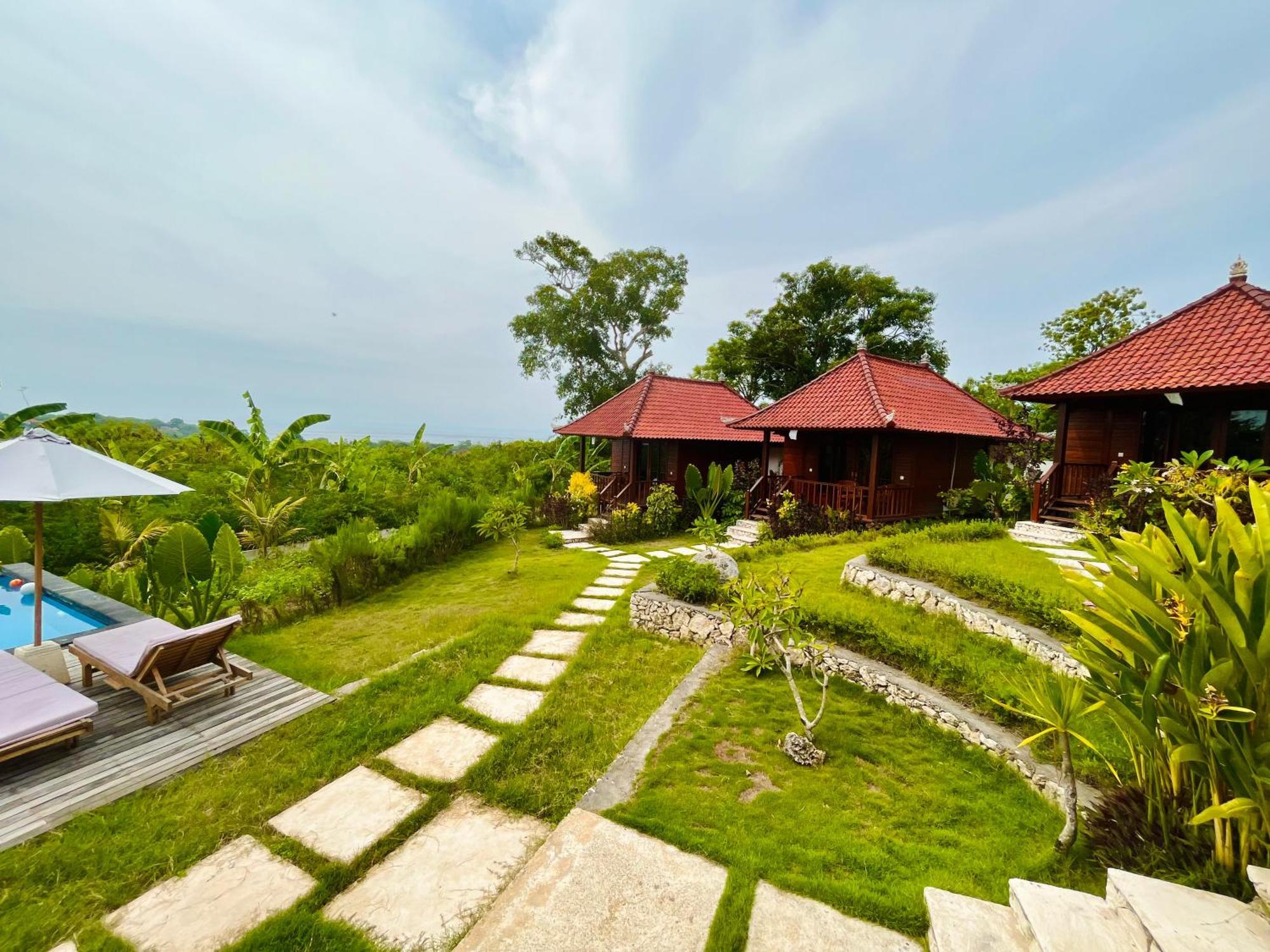 Готель Sunset Hill Lembongan Екстер'єр фото