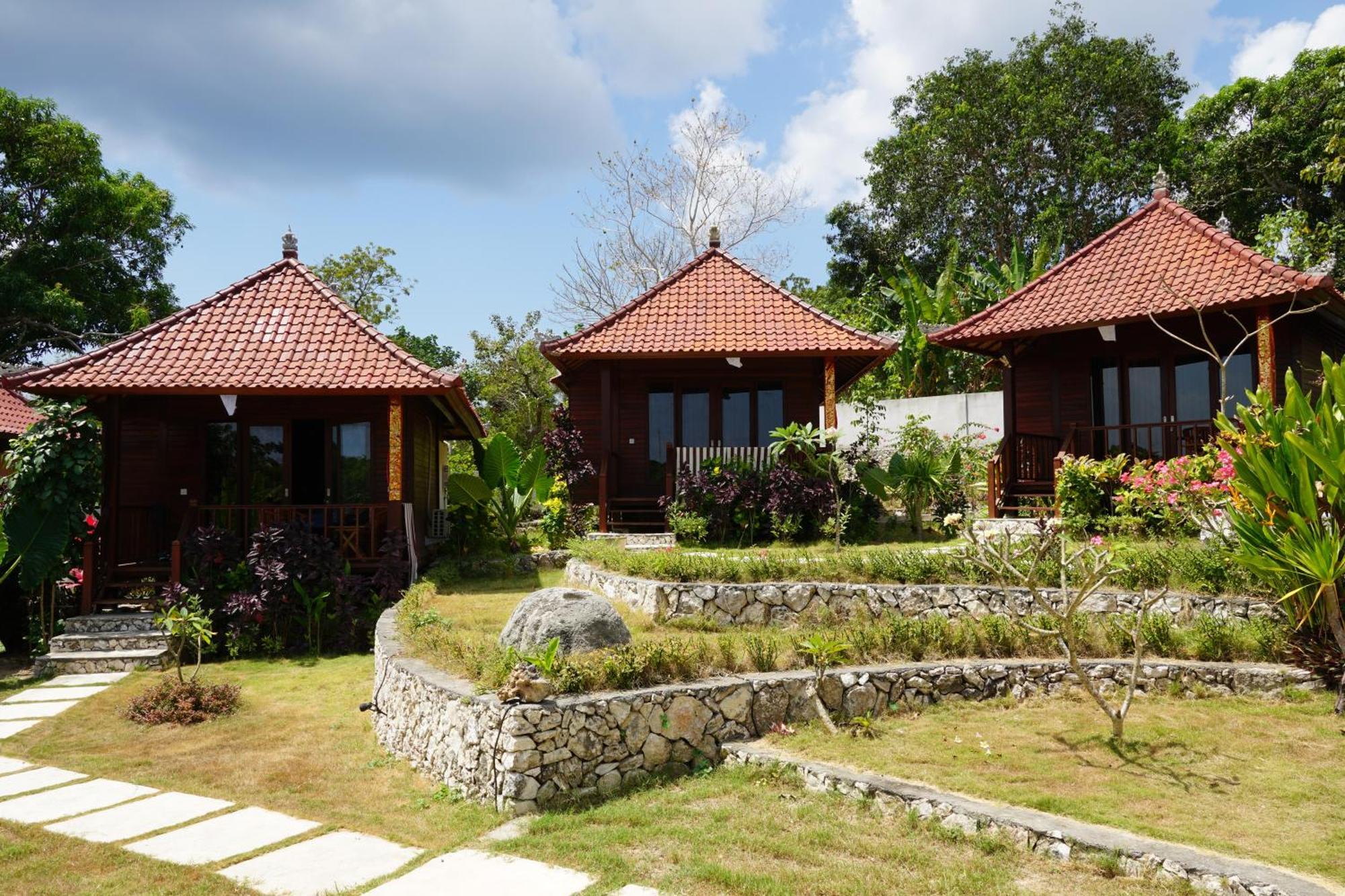 Готель Sunset Hill Lembongan Екстер'єр фото
