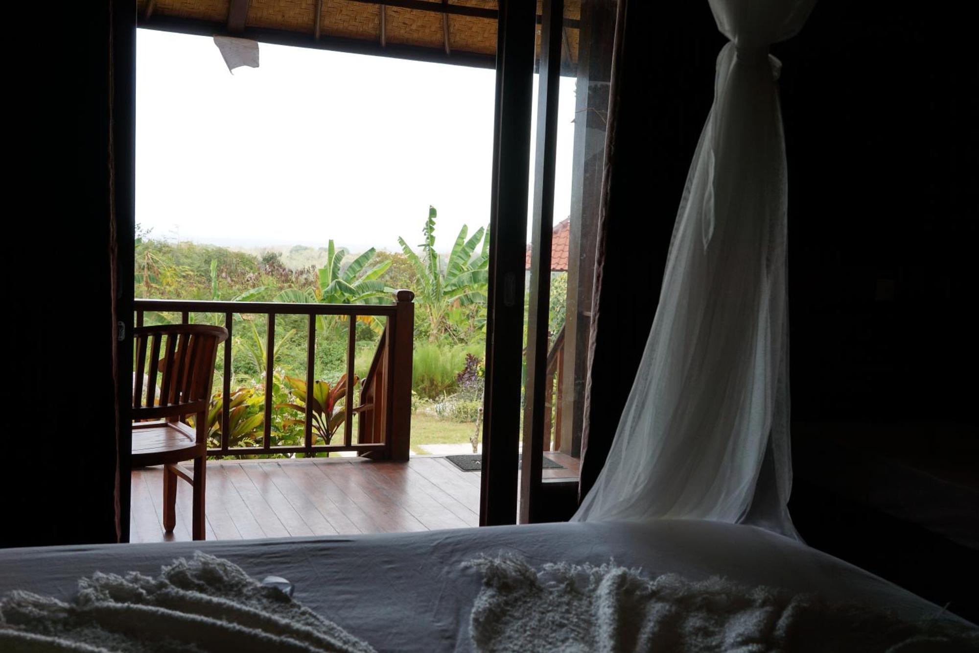 Готель Sunset Hill Lembongan Екстер'єр фото